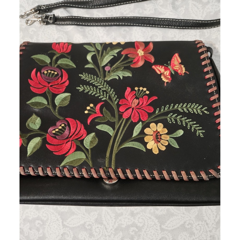 Vintage Adrienne Vittadini Black Leather Floral Embroidered Crossbody Handbag - Picture 2 of 8